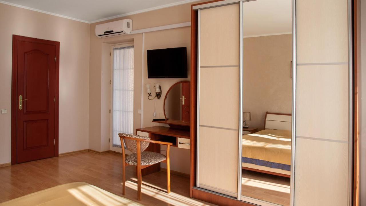 Otel Marta *